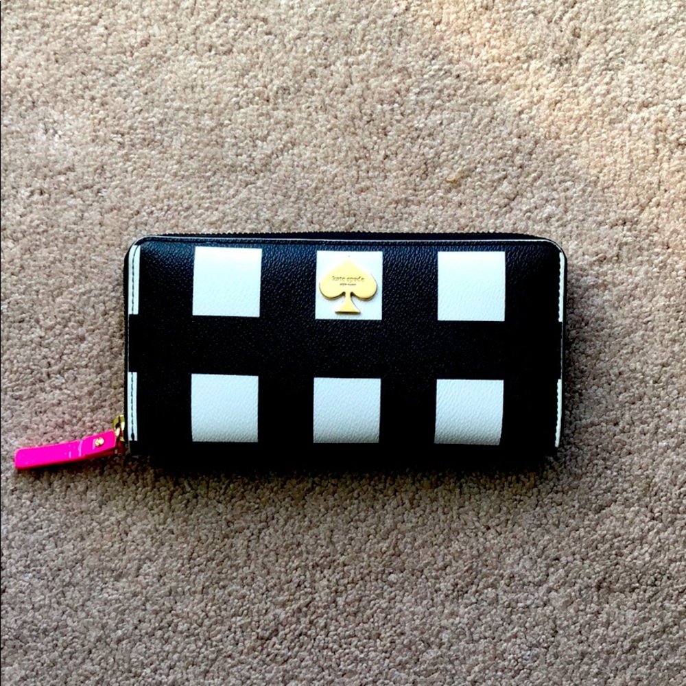 Kate Spade Wallet ♠️